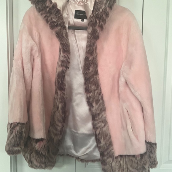 Faux fur jacket - Picture 3 of 4